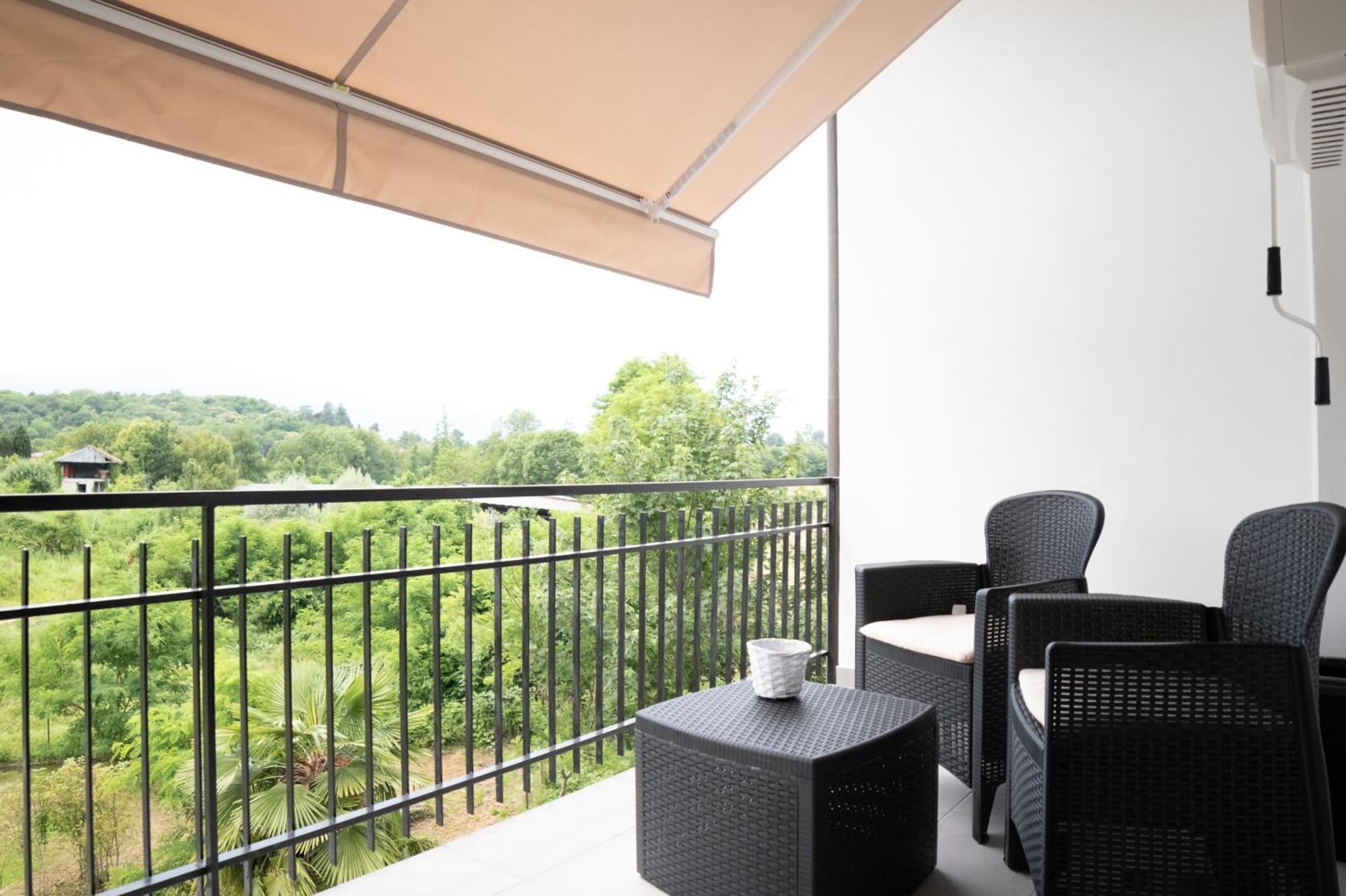 Casa Vacanze Aria Leggiuno Εξωτερικό φωτογραφία